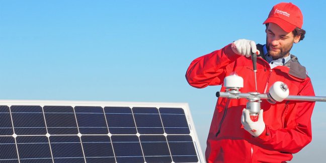 How to measure albedo for bifacial PV