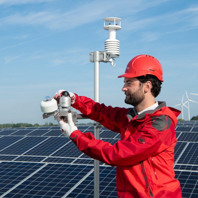 PV monitoring on a solar farm
